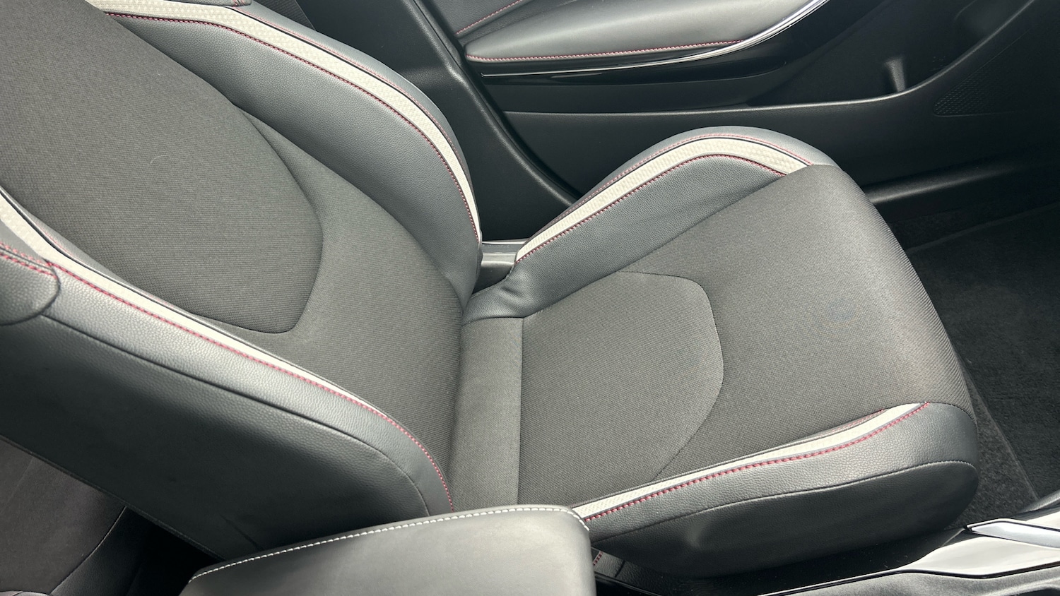 Used Toyota Corolla 2024 for sale - 75997295: Photo 38