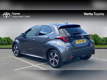 Used Toyota Yaris 2024 for sale - 79087792: Photo
