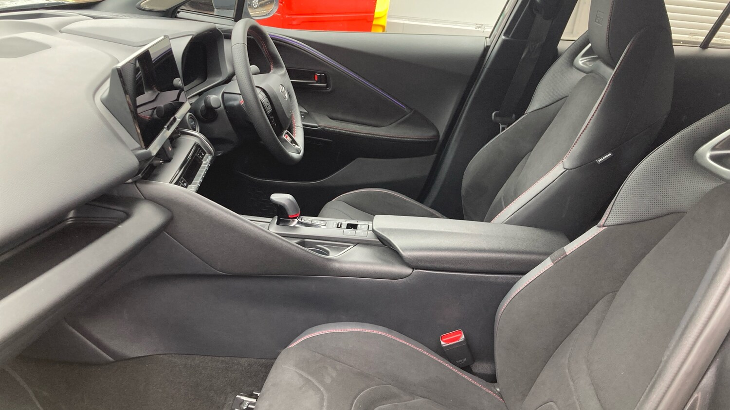 Used Toyota C-HR 2024 for sale - 78151743: Photo 10