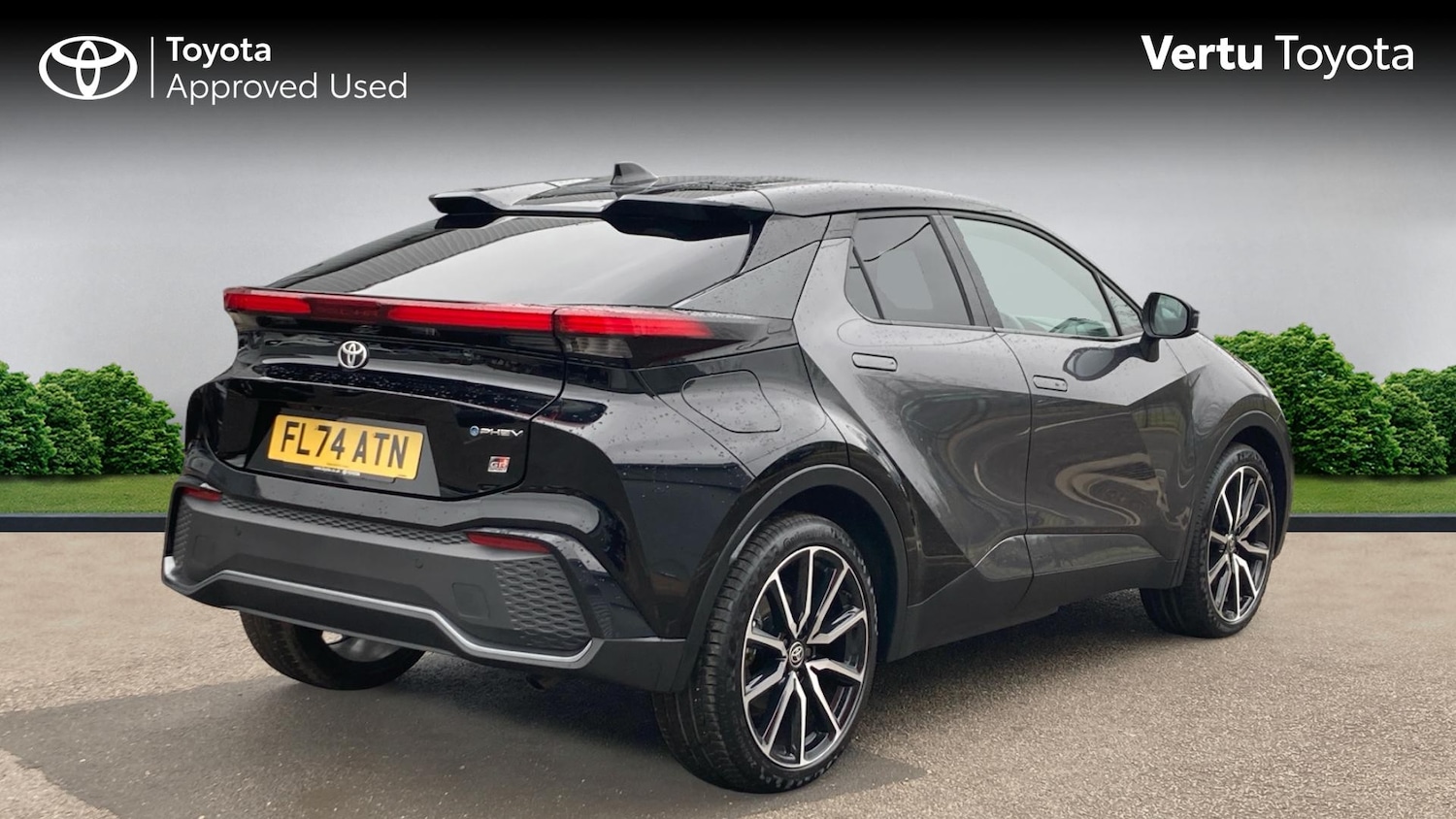 Used Toyota C-HR 2024 for sale - 78151743: Photo 2