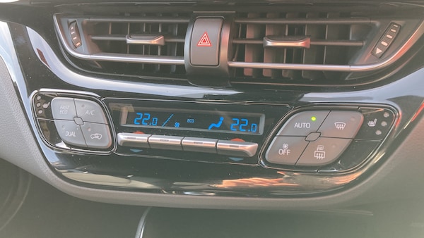 Used Toyota C-HR 2019 for sale - 76329552: Photo 23