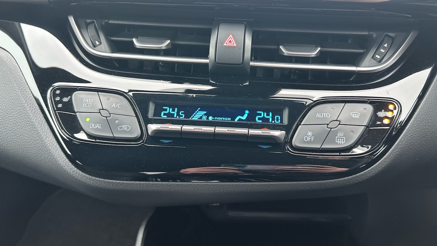 Used Toyota C-HR 2023 for sale - 77272123: Photo 27