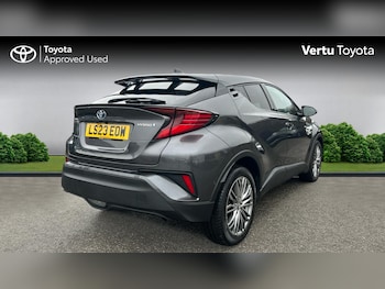 Used Toyota C-HR 2023 for sale - 77272123: Photo