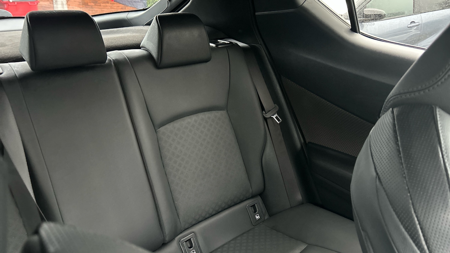 Used Toyota C-HR 2023 for sale - 77272123: Photo 33