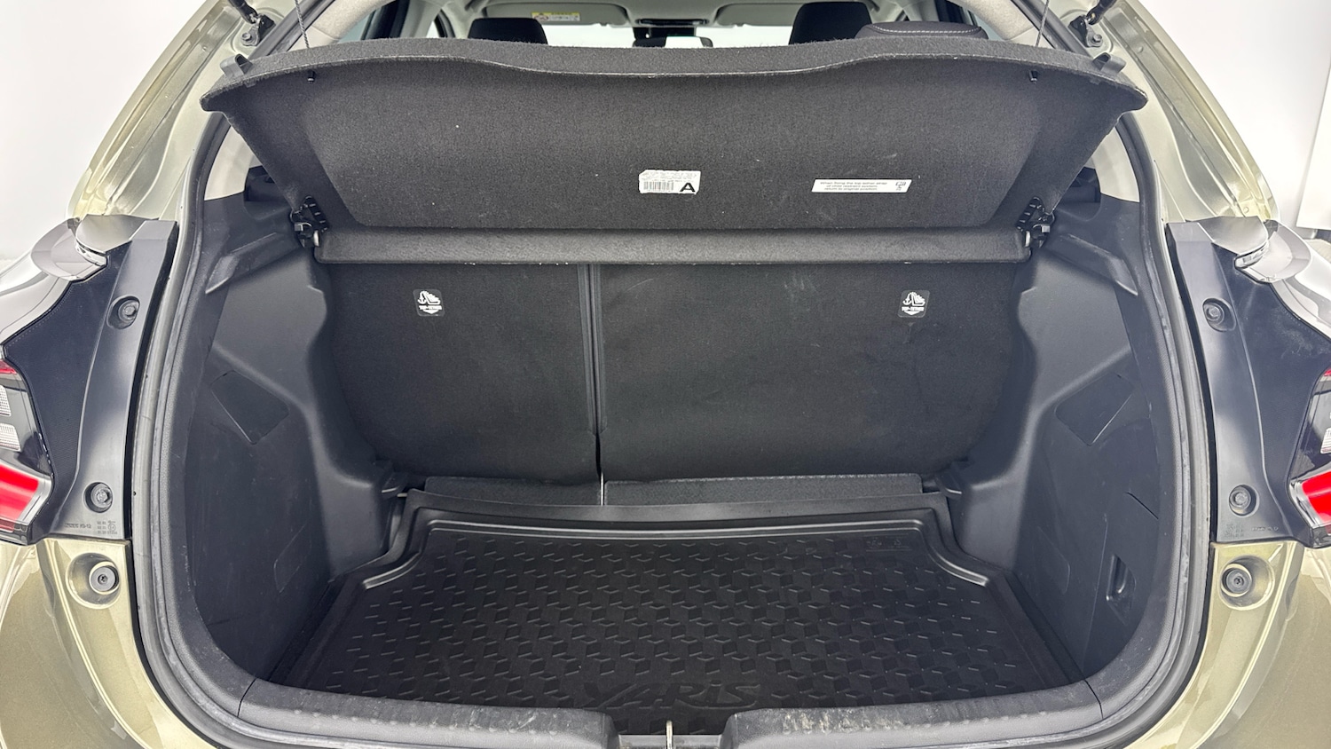 Used Toyota Yaris 2022 for sale - 77273491: Photo 14