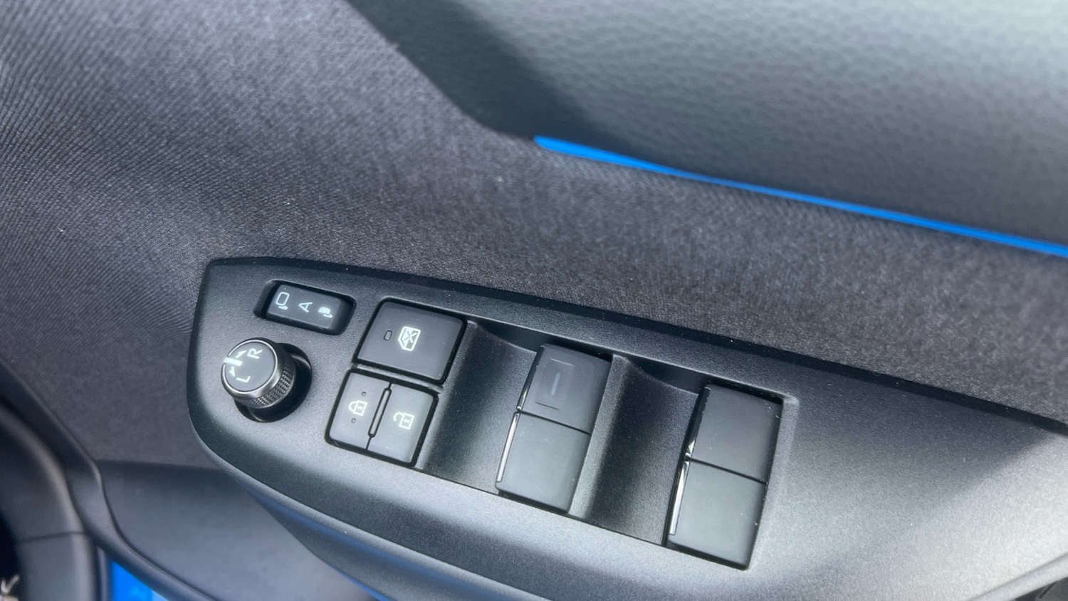 Used Toyota Yaris 2024 for sale - 78179483: Photo 41