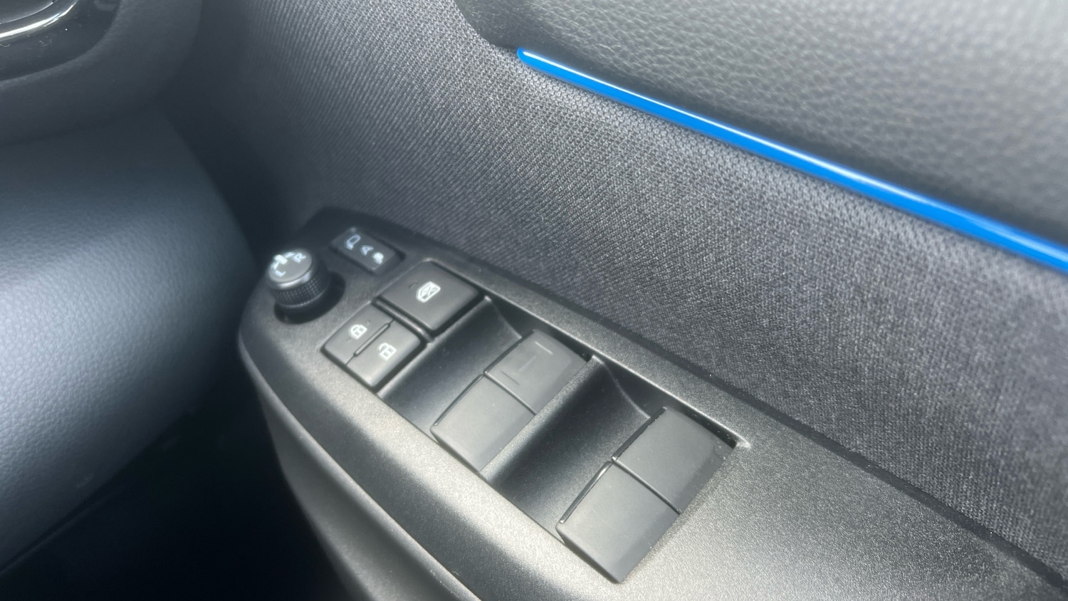 Used Toyota Yaris 2024 for sale - 78179483: Photo 44