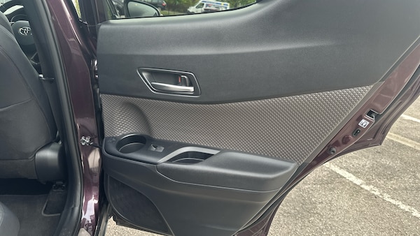Used Toyota C-HR 2023 for sale - 76181323: Photo 32