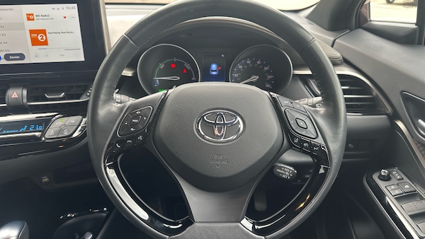 Used Toyota C-HR 2023 for sale - 76181323: Photo 8