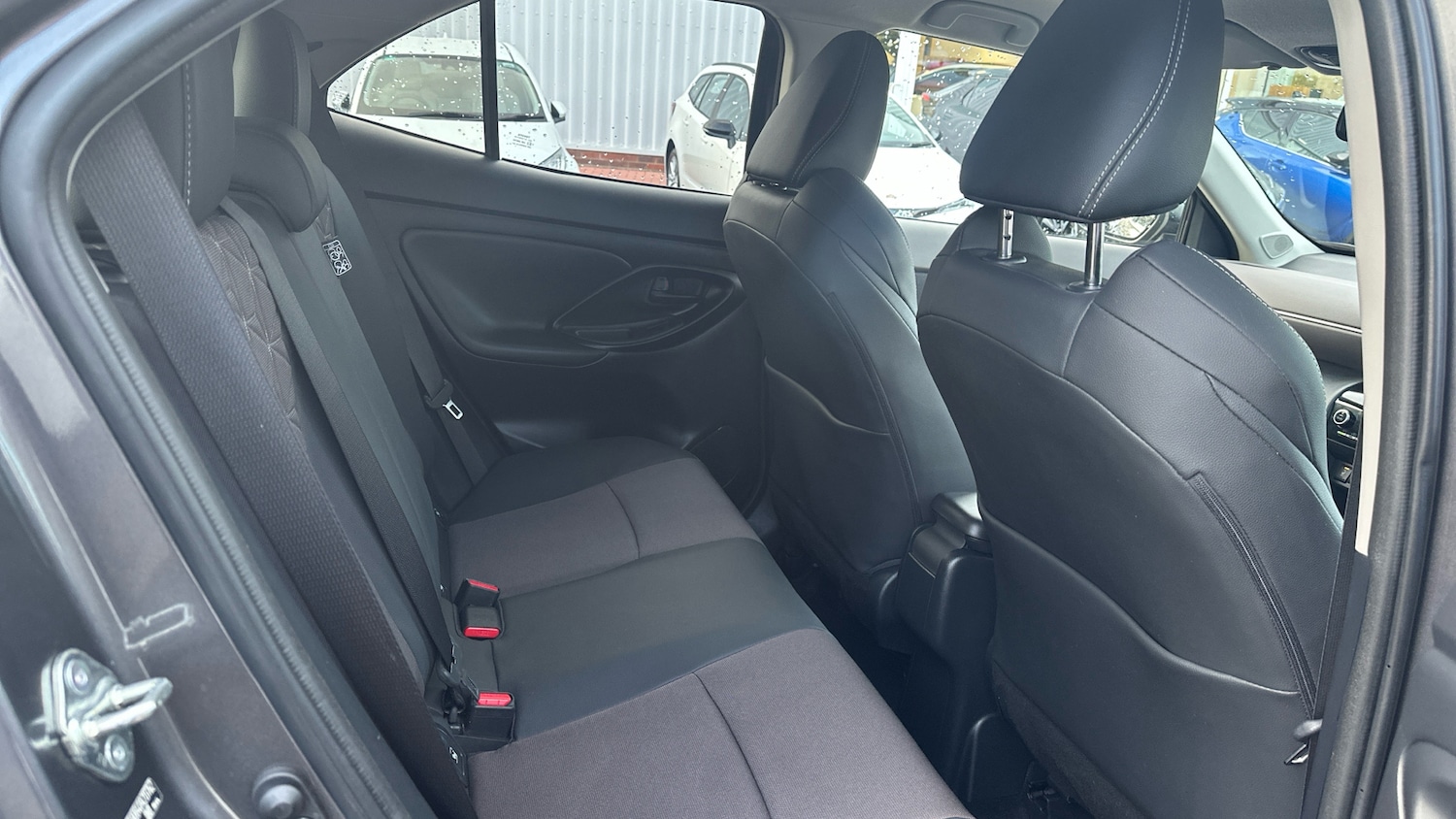 Used Toyota Yaris Cross 2023 for sale - 76320015: Photo 12