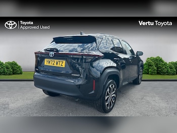 Used Toyota Yaris Cross 2023 for sale - 79503574: Photo