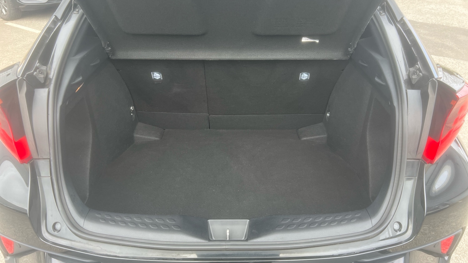 Used Toyota C-HR 2023 for sale - 77628791: Photo 14