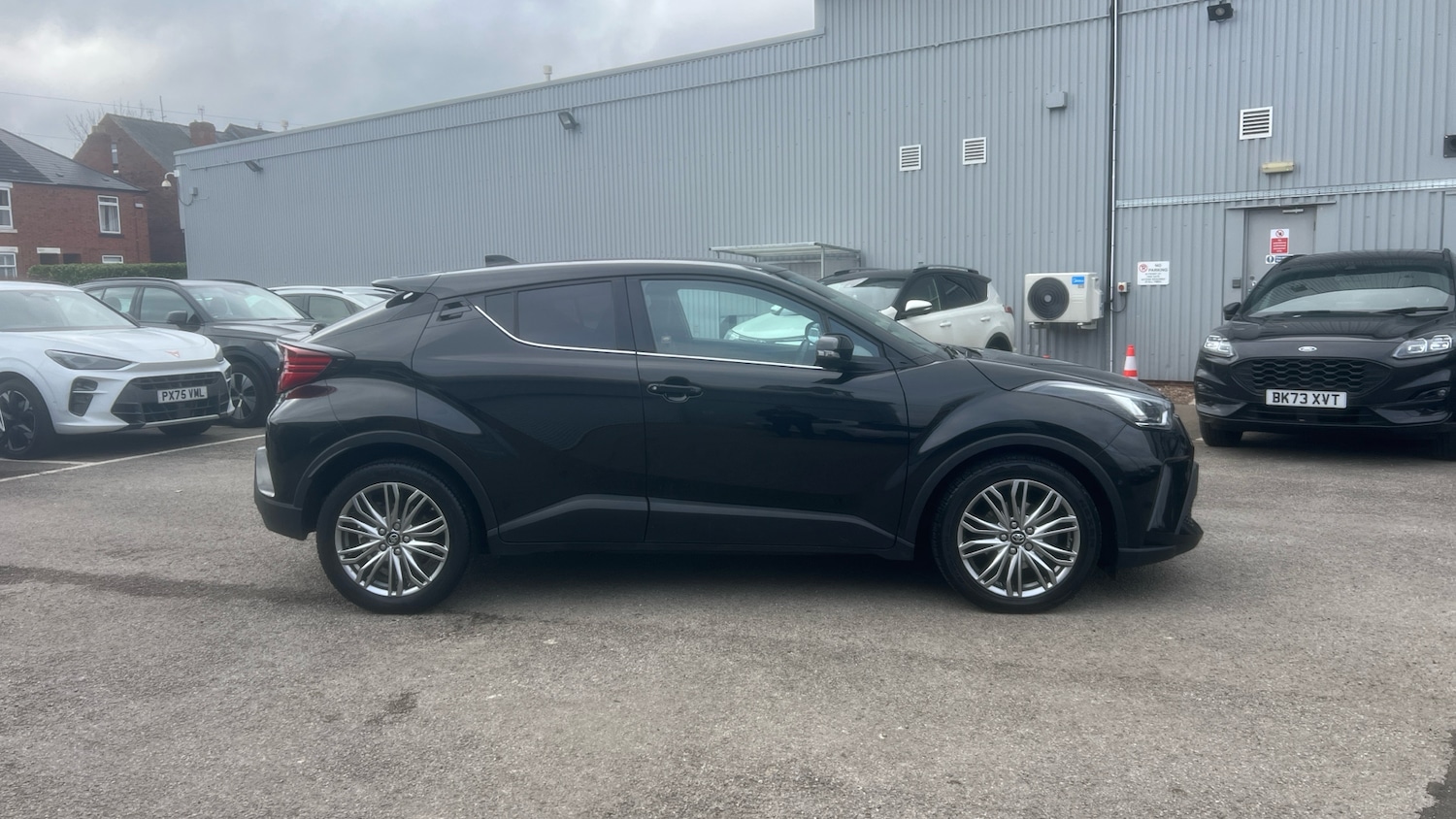 Used Toyota C-HR 2023 for sale - 77628791: Photo 16