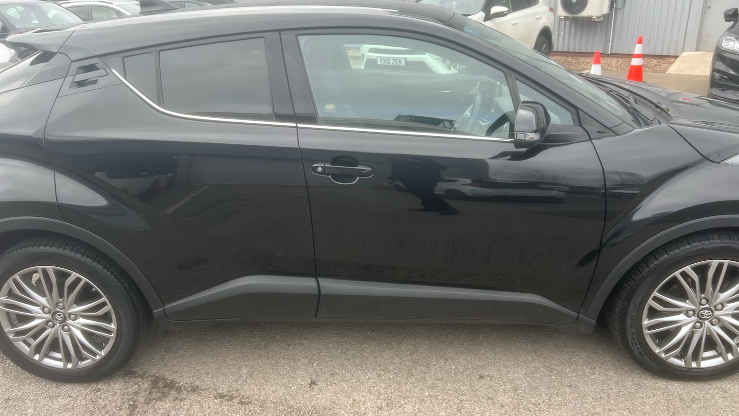 Used Toyota C-HR 2023 for sale - 77628791: Photo 22