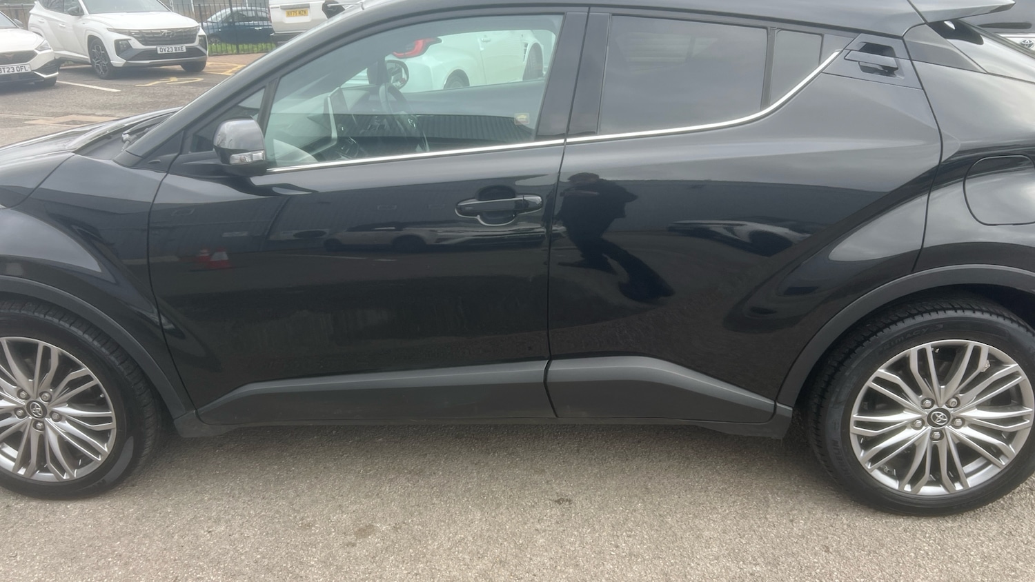 Used Toyota C-HR 2023 for sale - 77628791: Photo 29