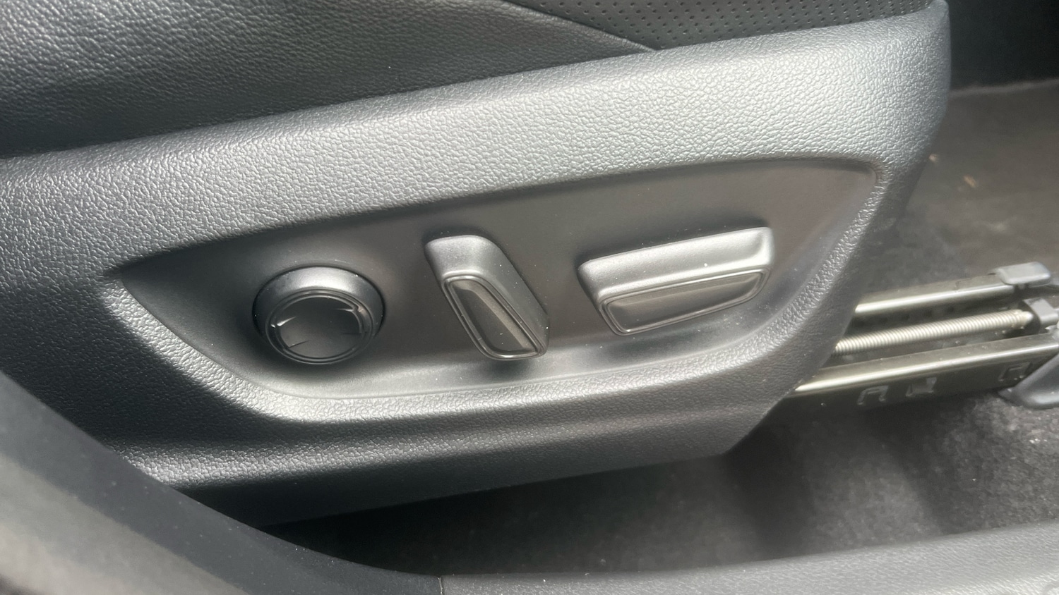 Used Toyota C-HR 2023 for sale - 77628791: Photo 34