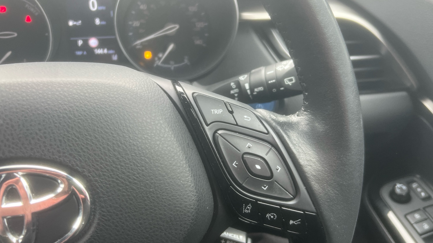 Used Toyota C-HR 2023 for sale - 77628791: Photo 39