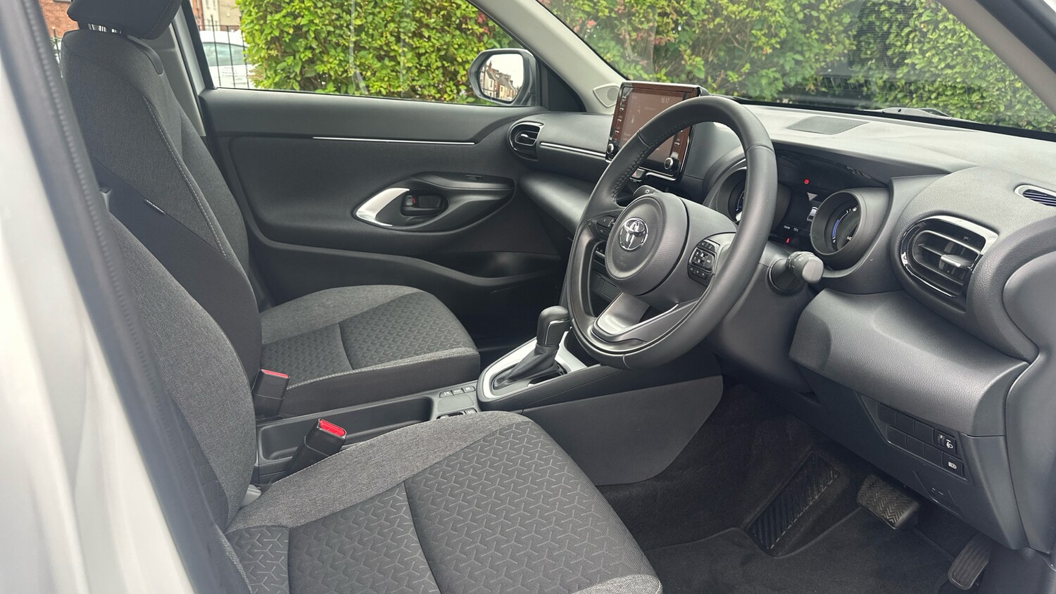 Used Toyota Yaris Cross 2023 for sale - 76117285: Photo 11