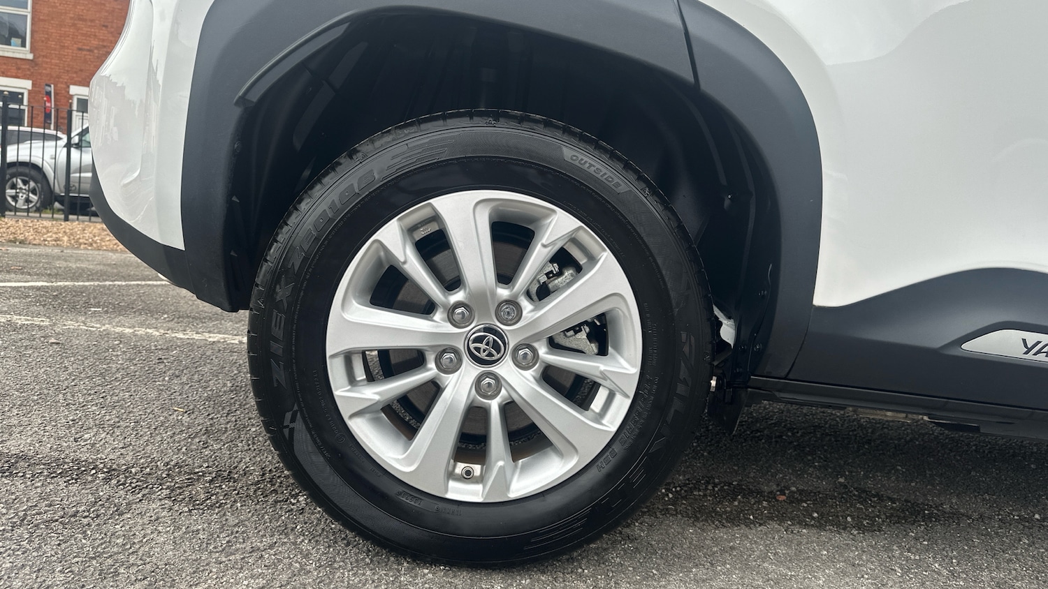 Used Toyota Yaris Cross 2023 for sale - 76117285: Photo 18