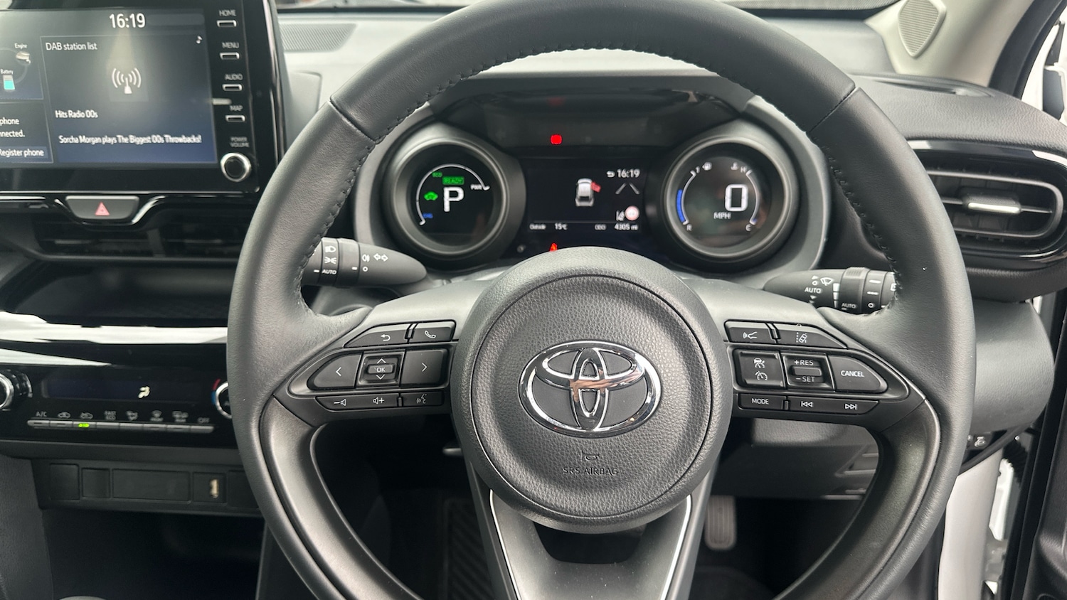 Used Toyota Yaris Cross 2023 for sale - 76117285: Photo 8