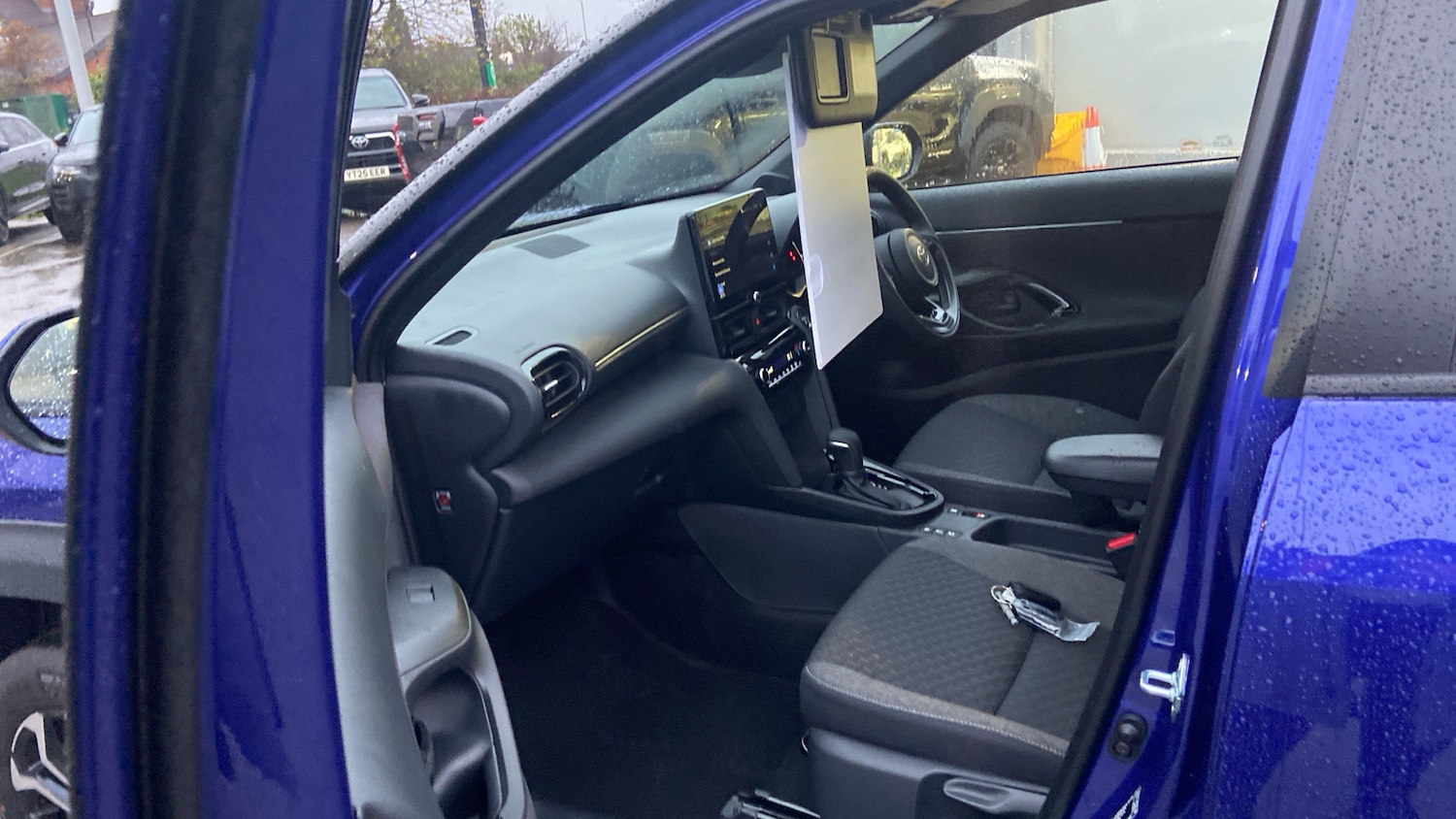 Used Toyota Yaris Cross 2025 for sale - 76599860: Photo 11