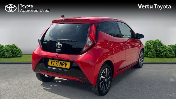 Used Toyota AYGO 2021 for sale - 76289112: Photo 2