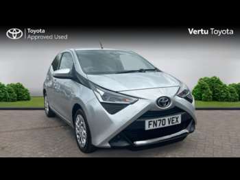 2020 (70) - 1.0 VVT-i X-Play TSS 5dr Petrol Hatchback