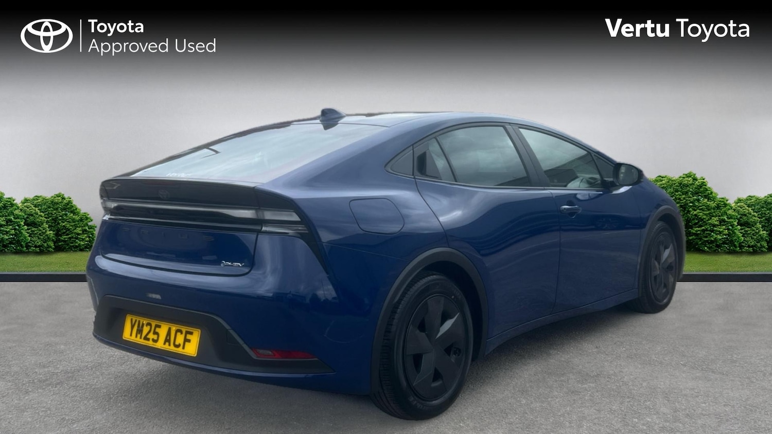 Used Toyota Prius 2025 for sale - 76807017: Photo 2