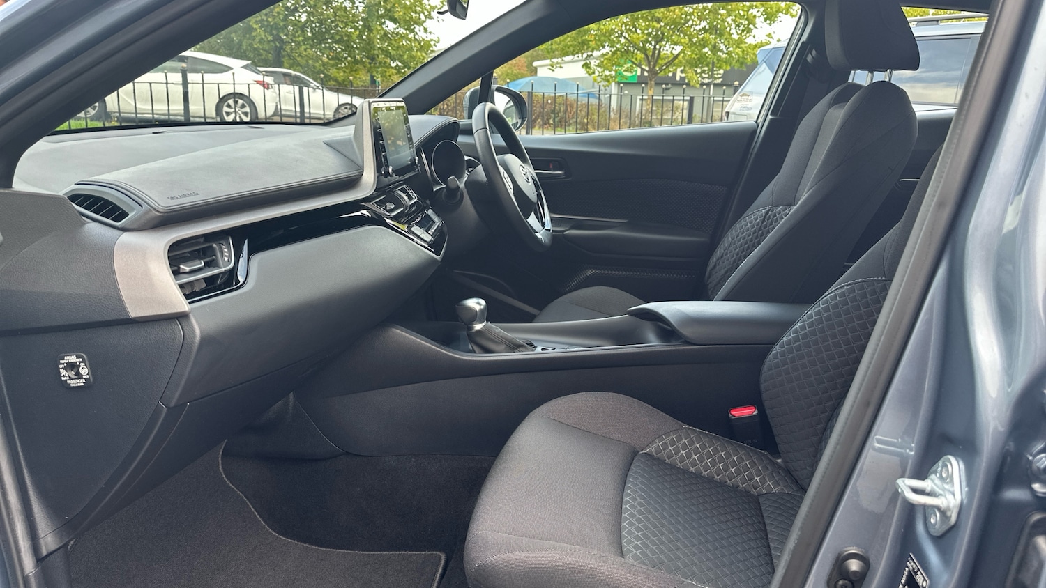 Used Toyota C-HR 2022 for sale - 75995671: Photo 10