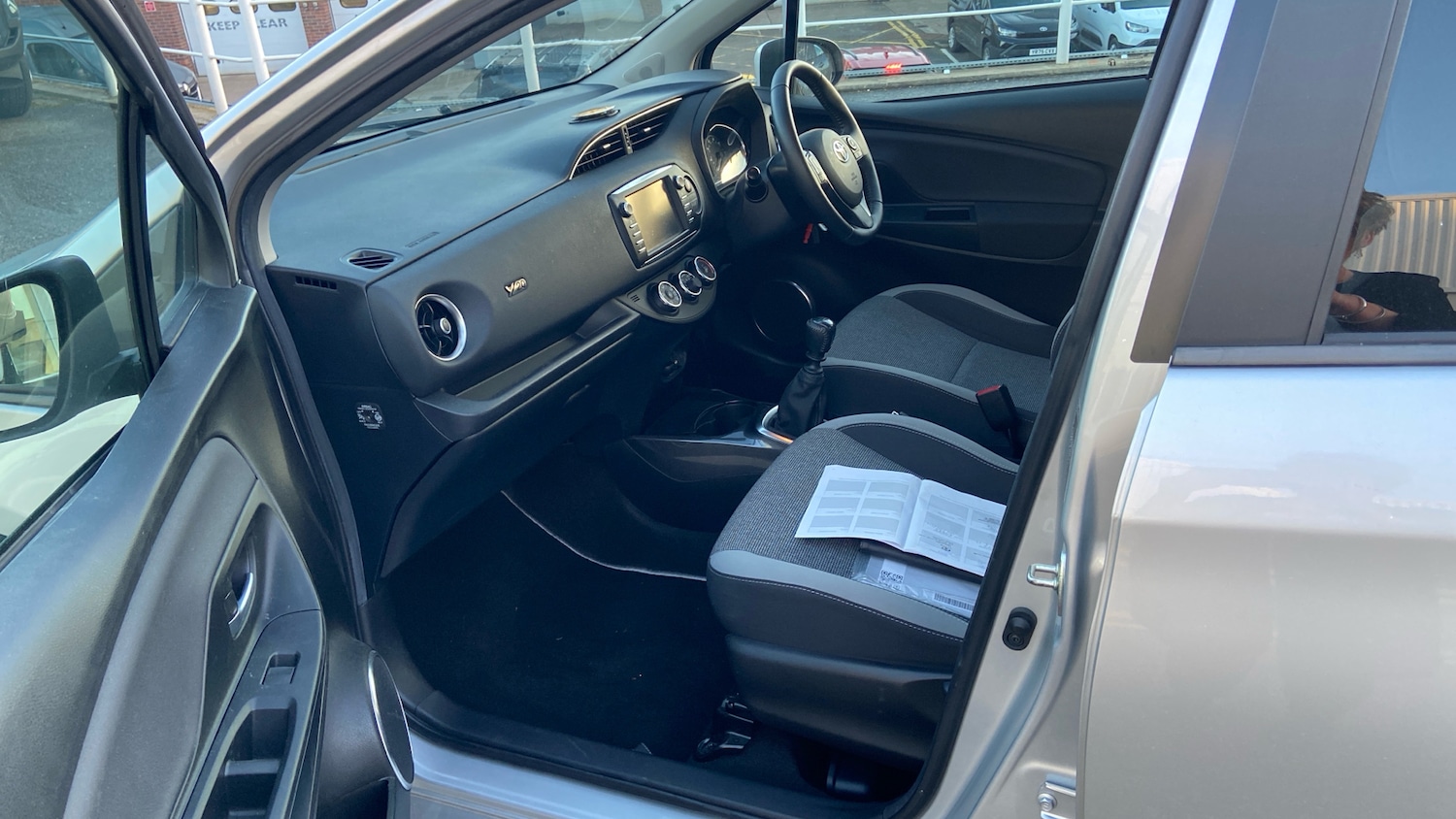 Used Toyota Yaris 2020 for sale - 77046573: Photo 10