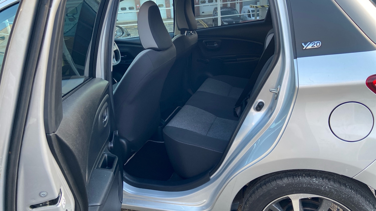 Used Toyota Yaris 2020 for sale - 77046573: Photo 13