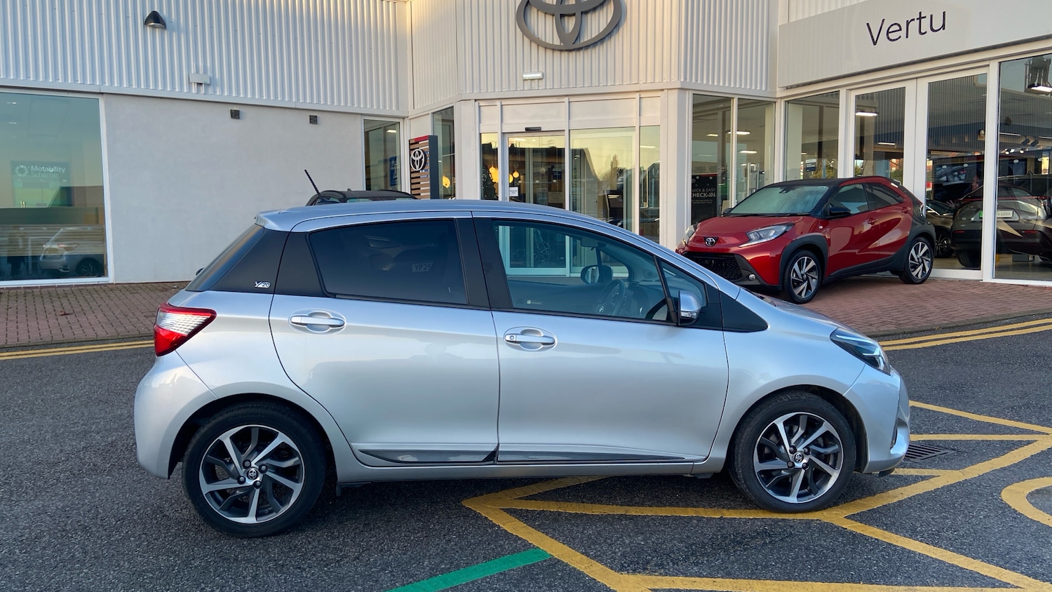 Used Toyota Yaris 2020 for sale - 77046573: Photo 16