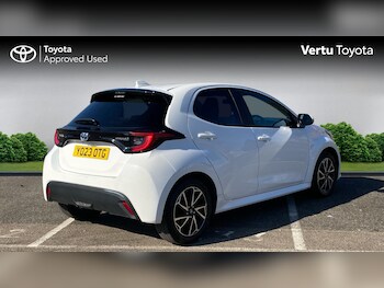 Used Toyota Yaris 2023 for sale - 77883740: Photo