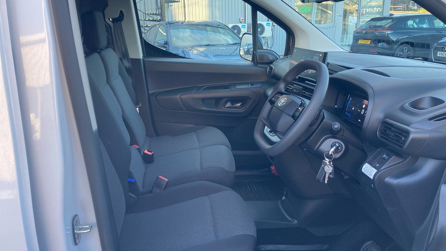 Used Toyota ProAce 2024 for sale - 76725524: Photo 11