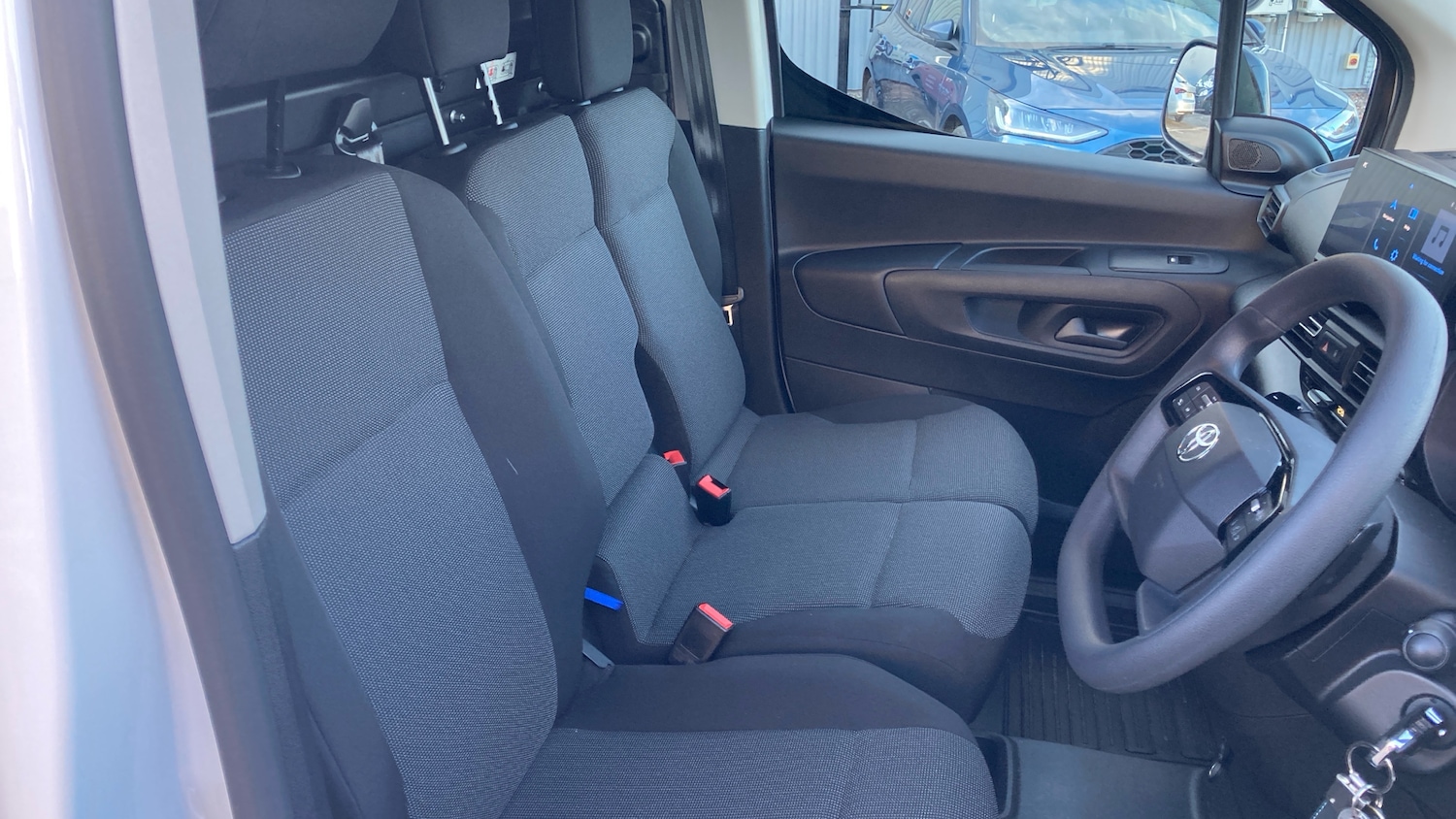 Used Toyota ProAce 2024 for sale - 76725524: Photo 12