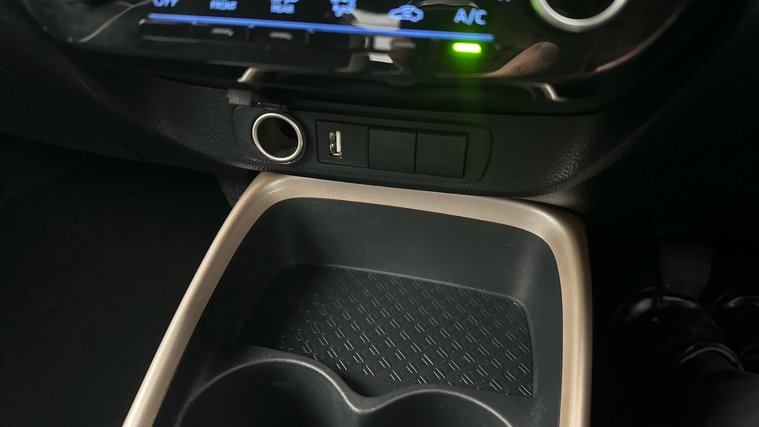 Used Toyota Aygo X 2023 for sale - 77690626: Photo 28