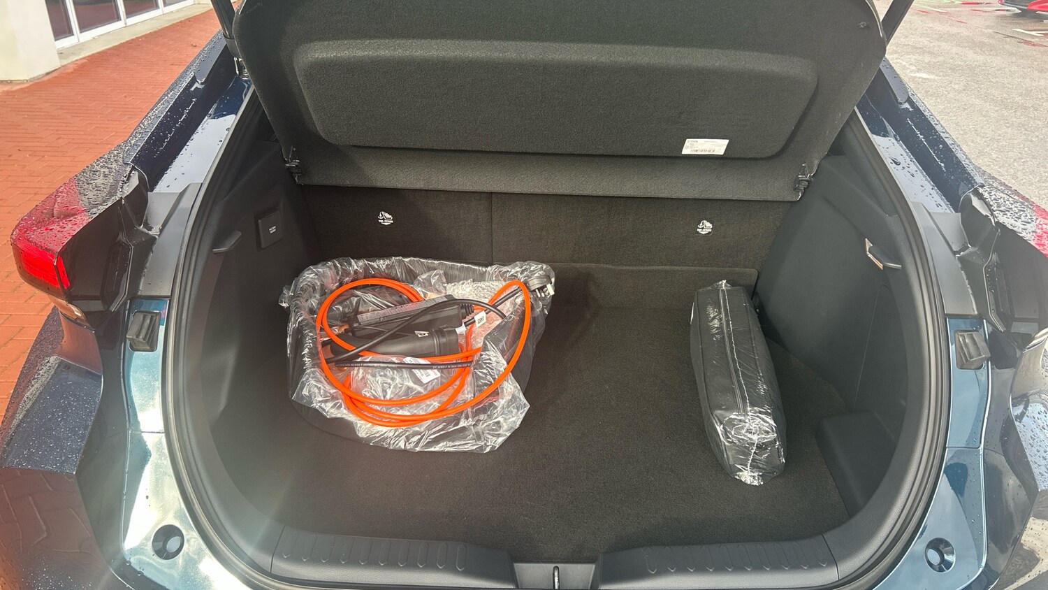 Used Toyota C-HR 2025 for sale - 76413247: Photo 14