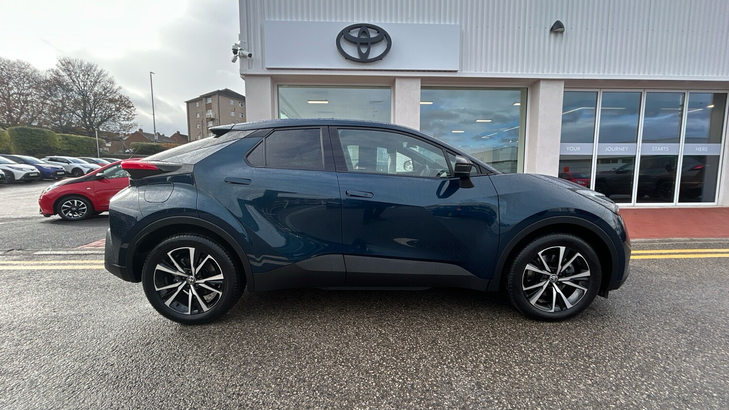 Used Toyota C-HR 2025 for sale - 76413247: Photo 16