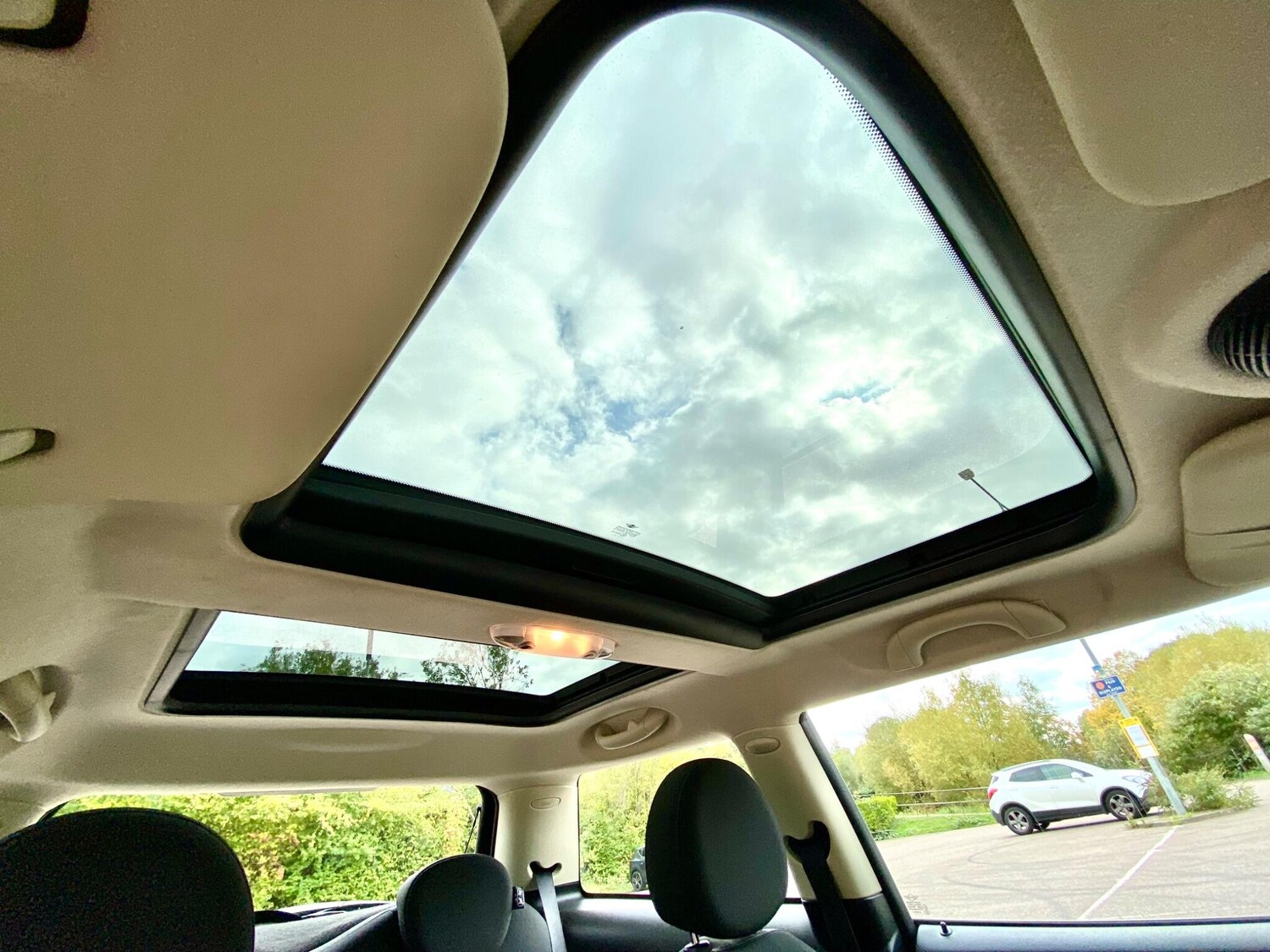 Used MINI Hatch 2011 for sale - 76214154: Photo 40