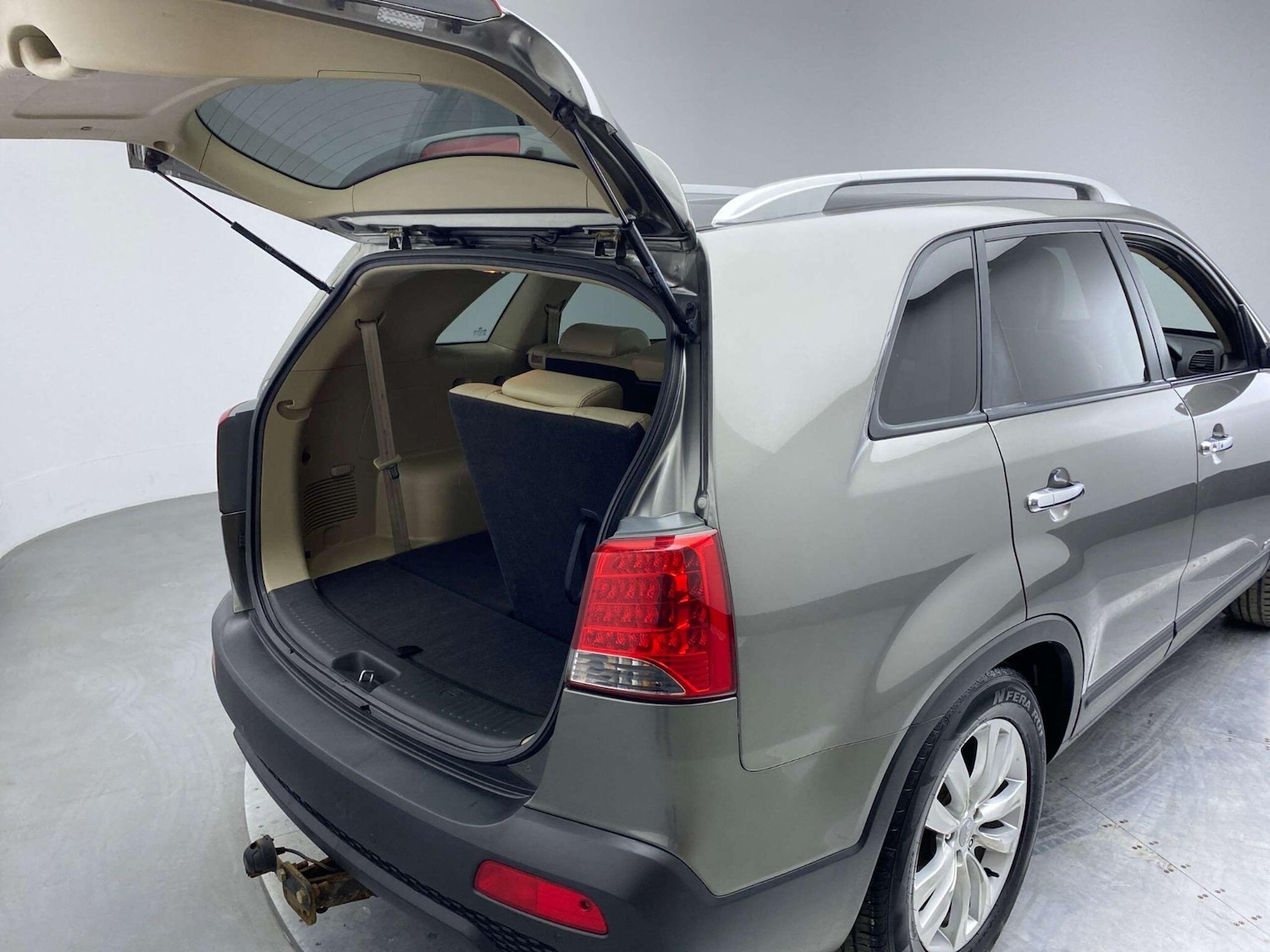 Used Kia Sorento 2011 for sale - 76572255: Photo 13