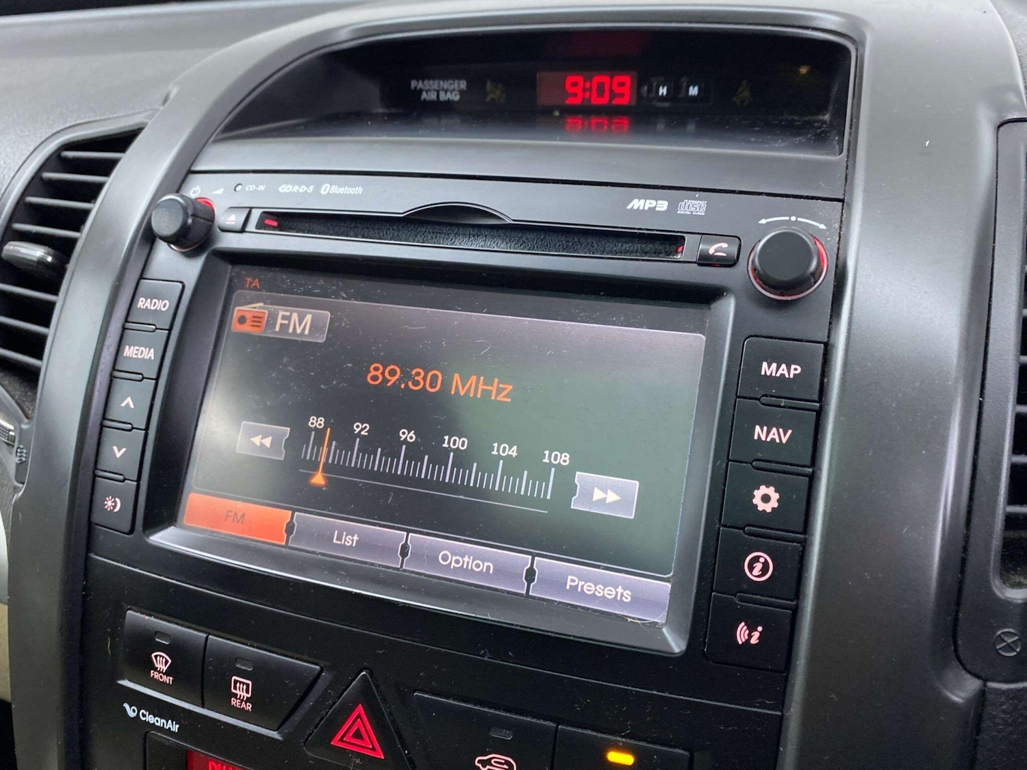 Used Kia Sorento 2011 for sale - 76572255: Photo 33