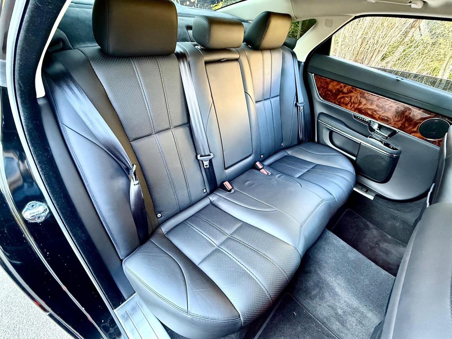 Used Jaguar XJ 2010 for sale - 77997370: Photo 23