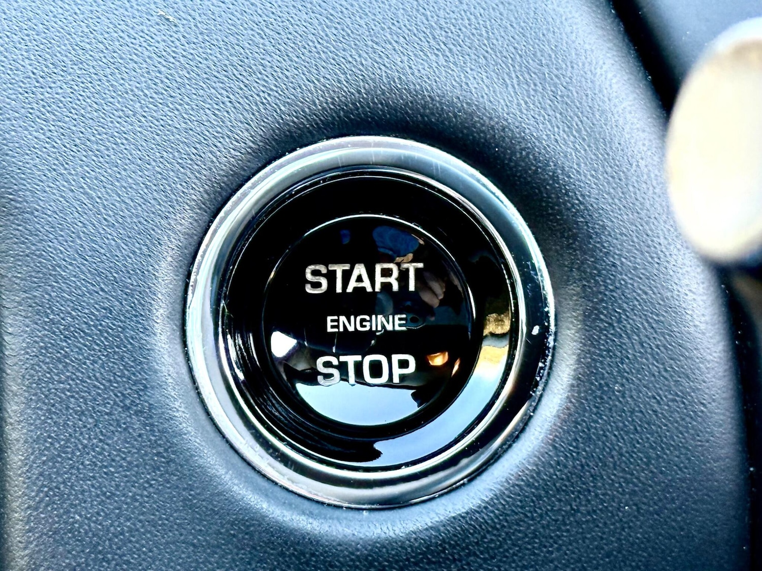 Used Jaguar XJ 2010 for sale - 77997370: Photo 36