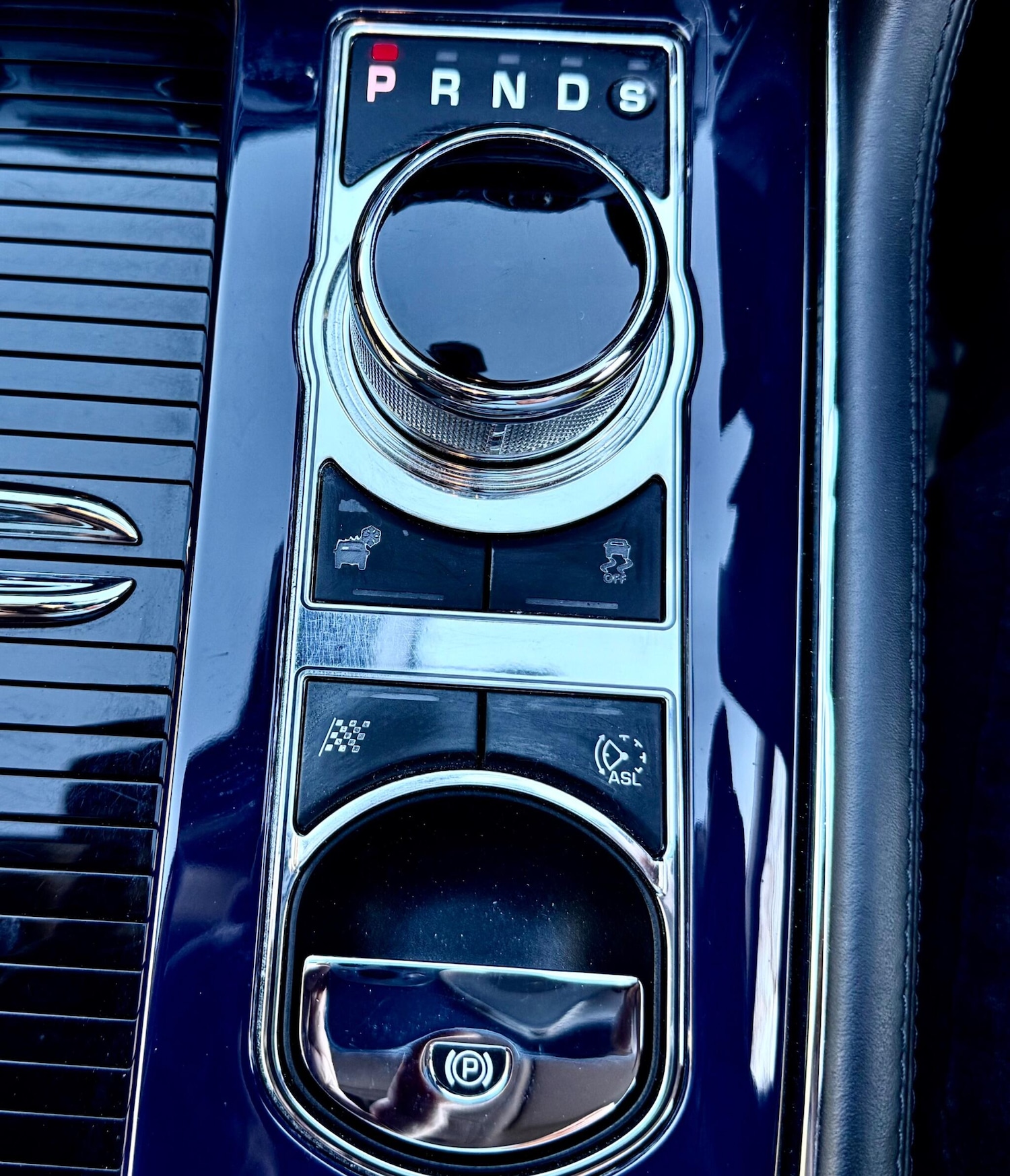 Used Jaguar XJ 2010 for sale - 77997370: Photo 38