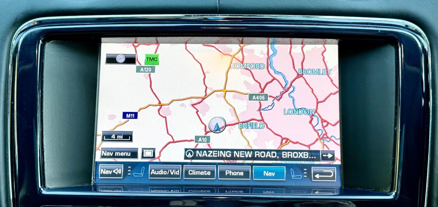 Used Jaguar XJ 2010 for sale - 77997370: Photo 40