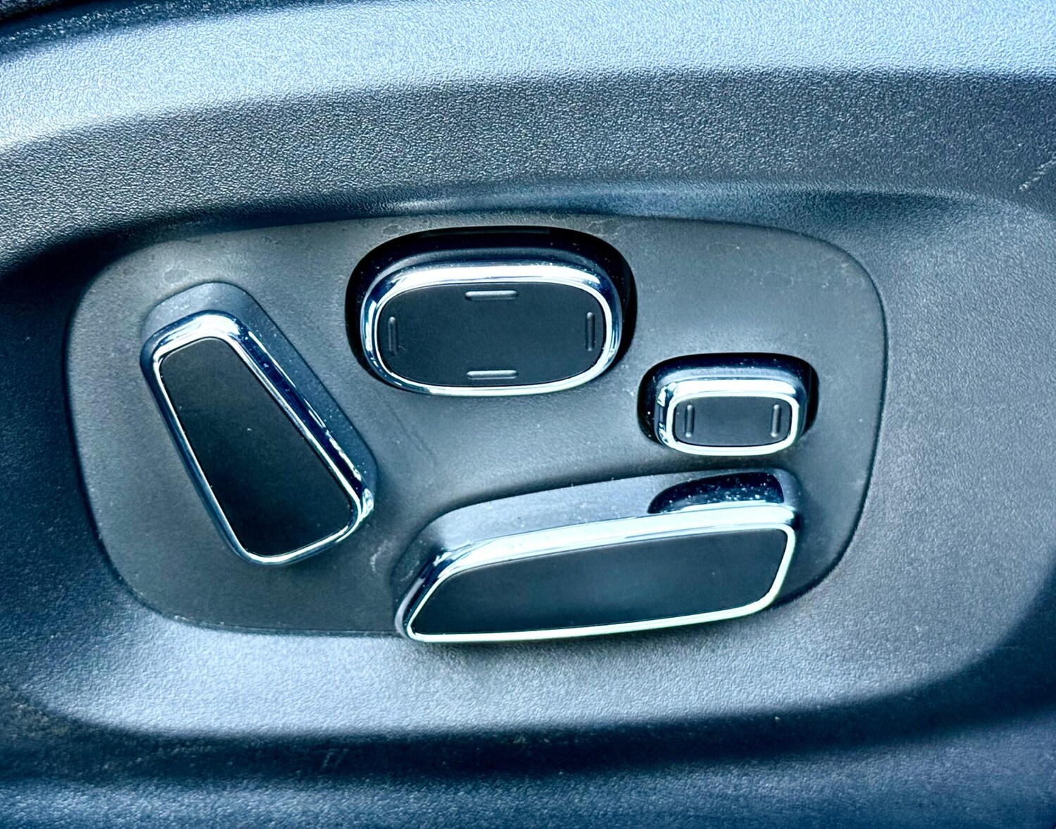 Used Jaguar XJ 2010 for sale - 77997370: Photo 47