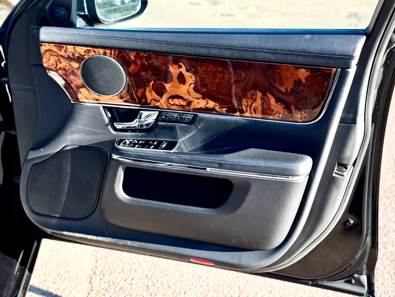 Used Jaguar XJ 2010 for sale - 77997370: Photo 50