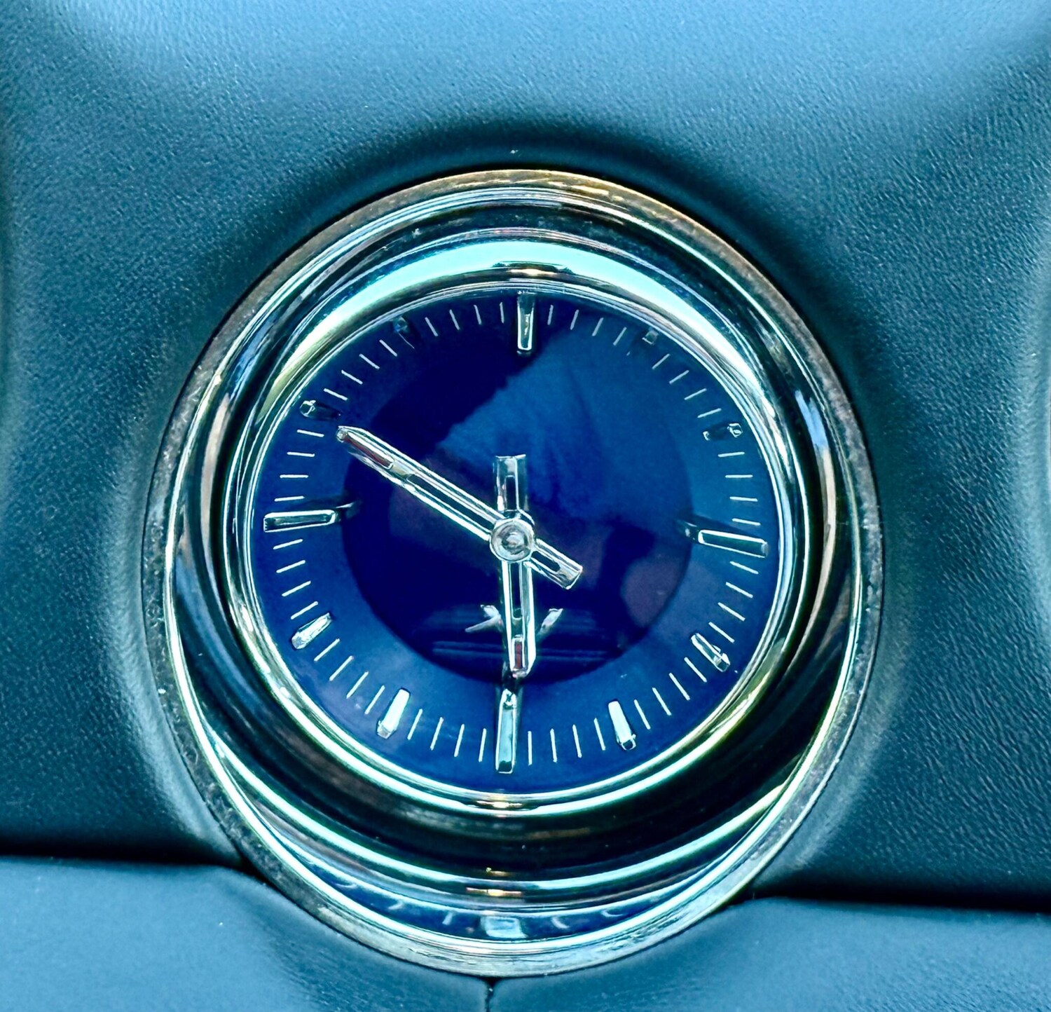 Used Jaguar XJ 2010 for sale - 77997370: Photo 54