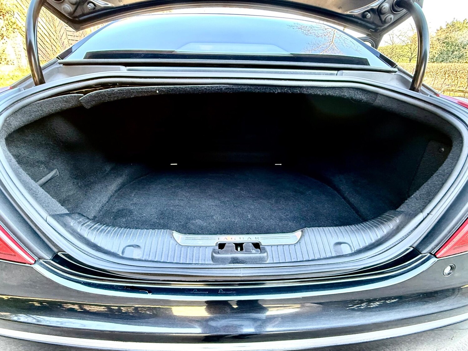 Used Jaguar XJ 2010 for sale - 77997370: Photo 56