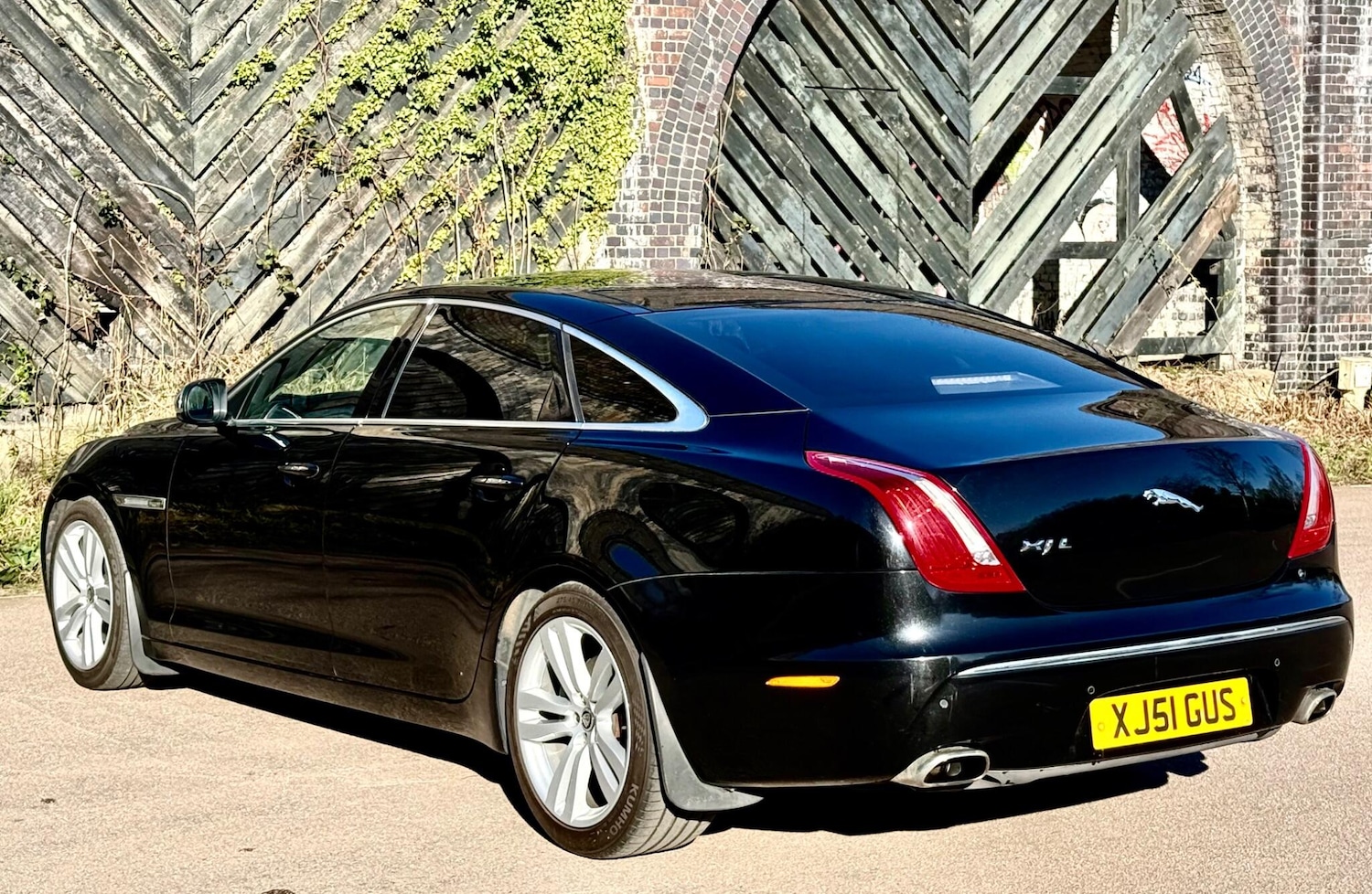 Used Jaguar XJ 2010 for sale - 77997370: Photo 9